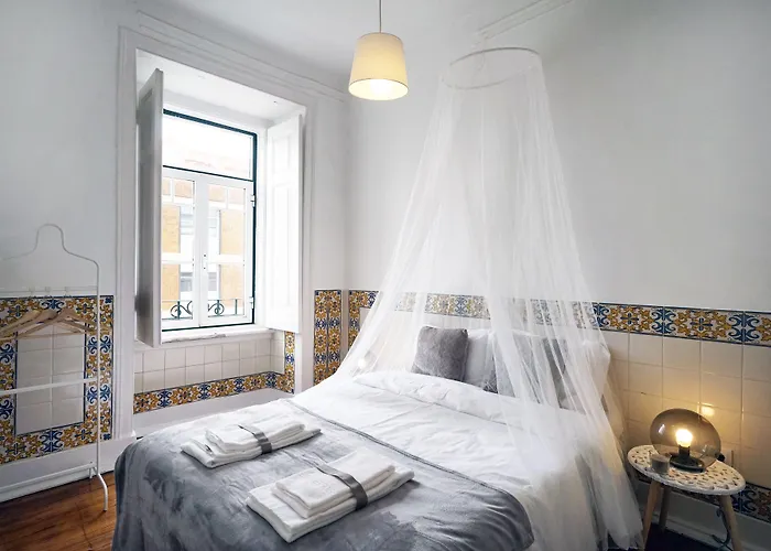 Bed and Breakfast 1924 3*